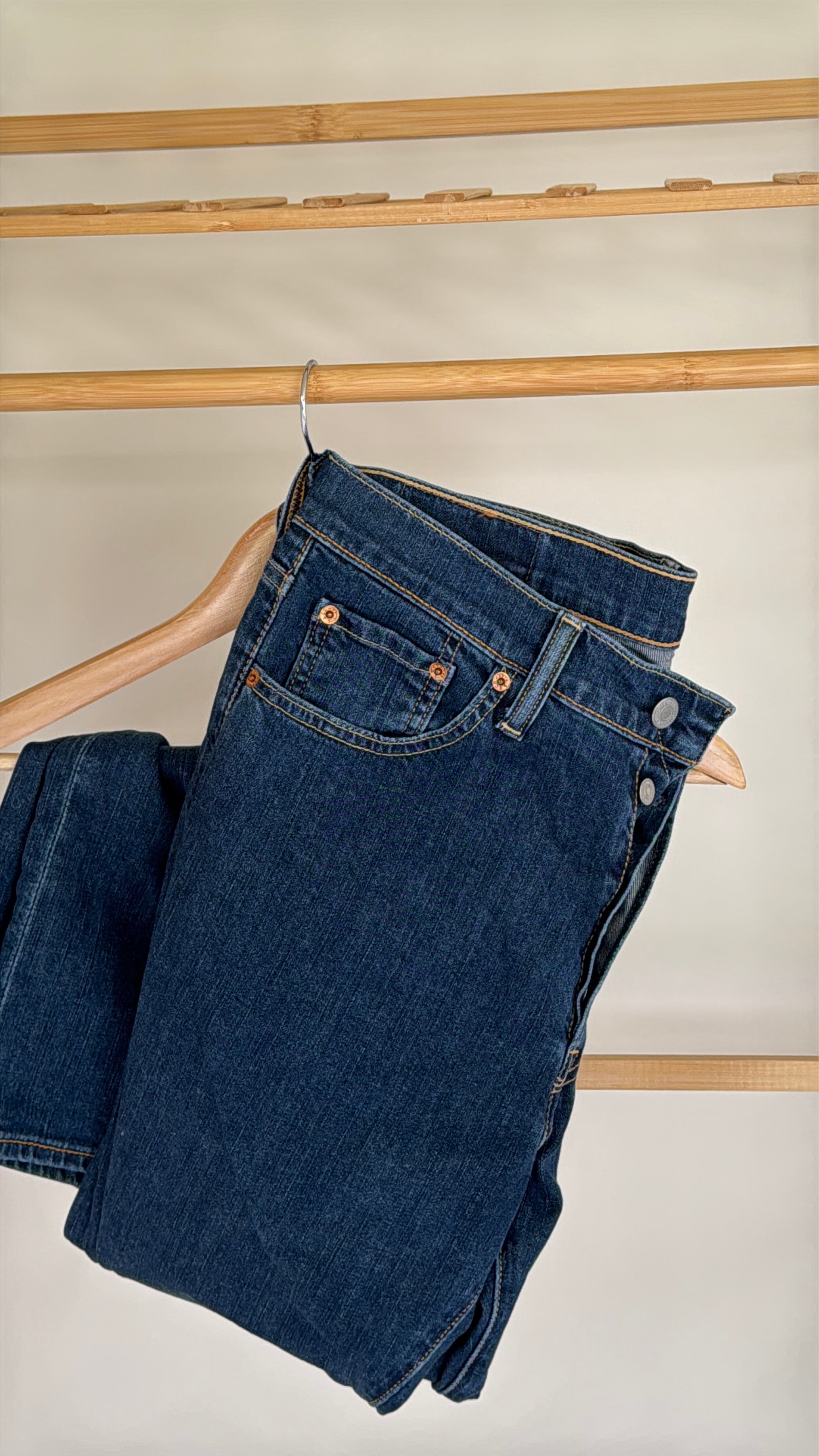Levi 501 Straight Leg Jeans