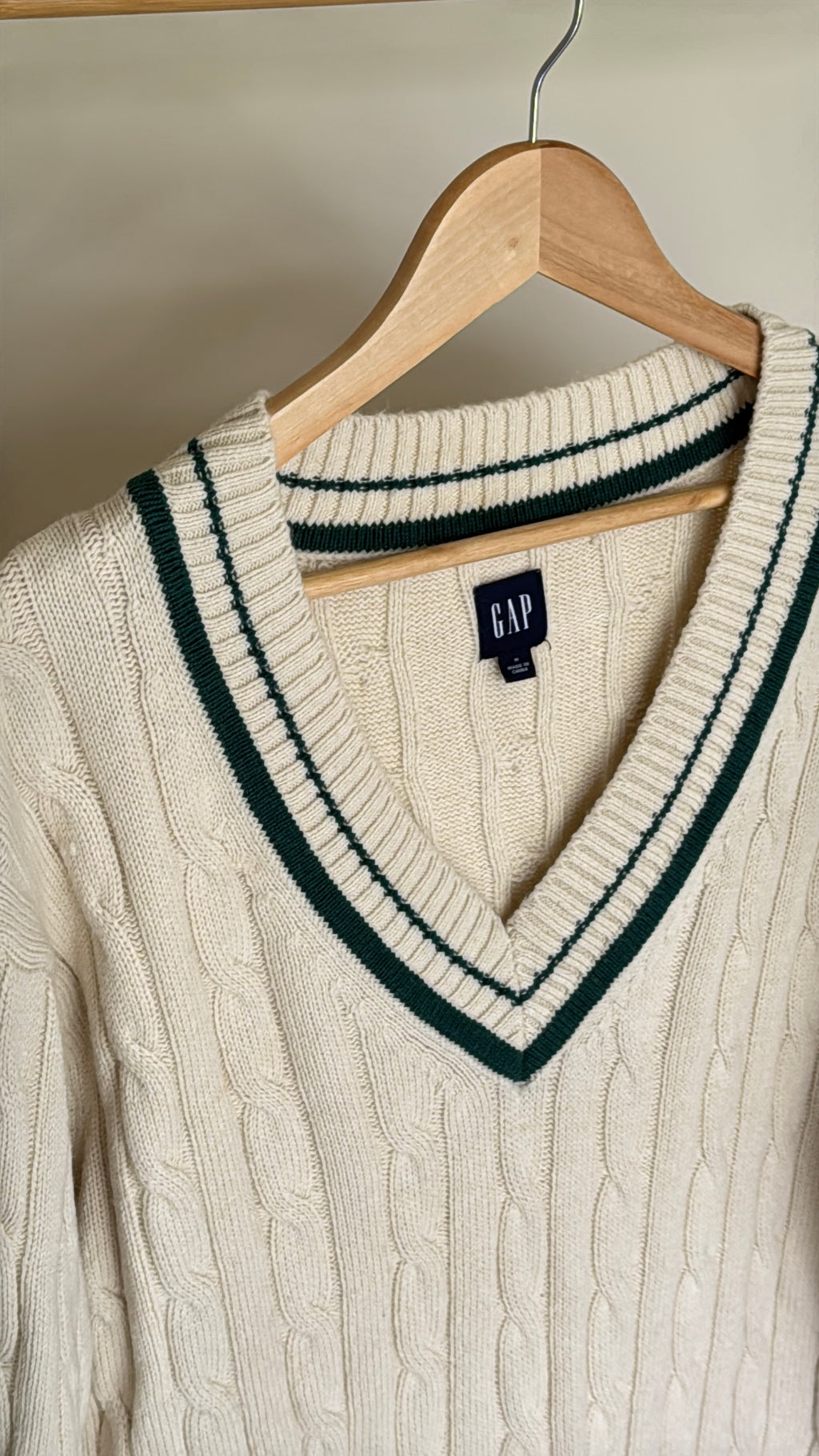 GAP Cable Knit V Neck Sweater