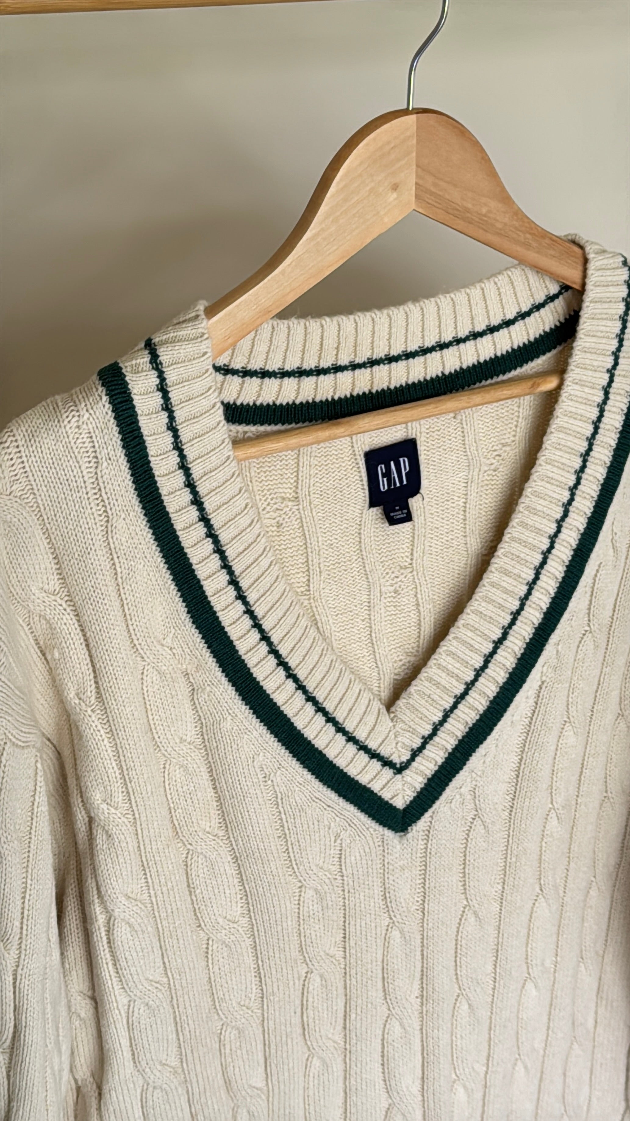 GAP Cable Knit V Neck Sweater